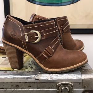 Timberland women’s 8 brown leather bootie